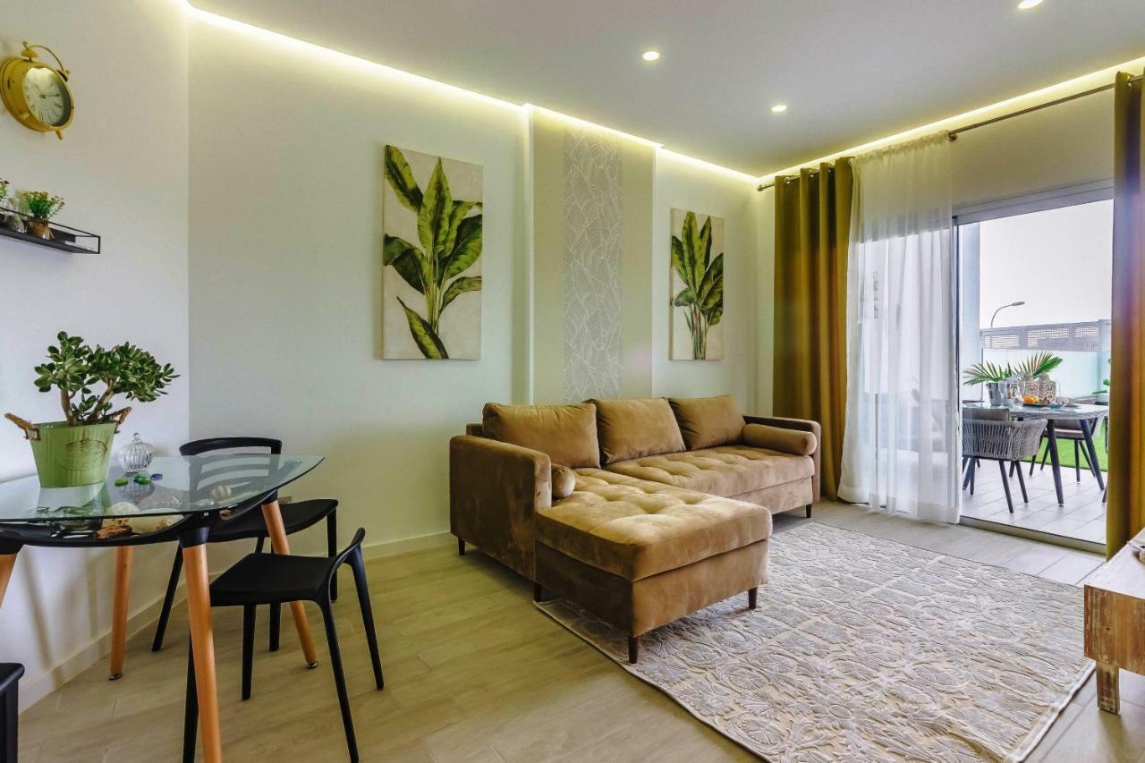 Deluxe 2 Bedrooms With Chillout Terrace Apartment *