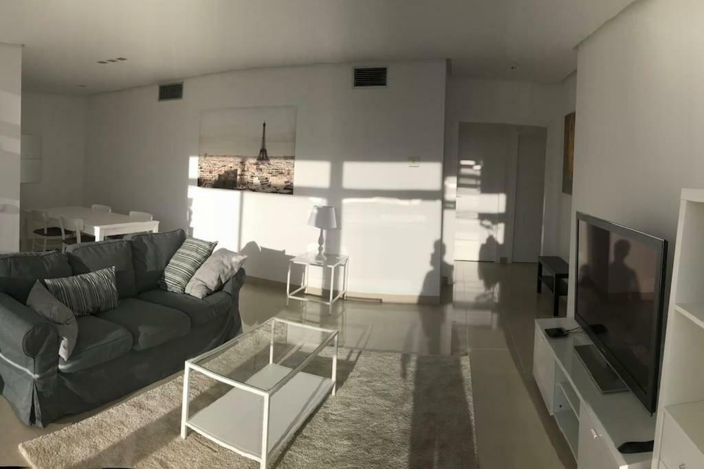 Apartamento Tower's Flat 4 On The 30th Floor +wifi +digital Tv *
