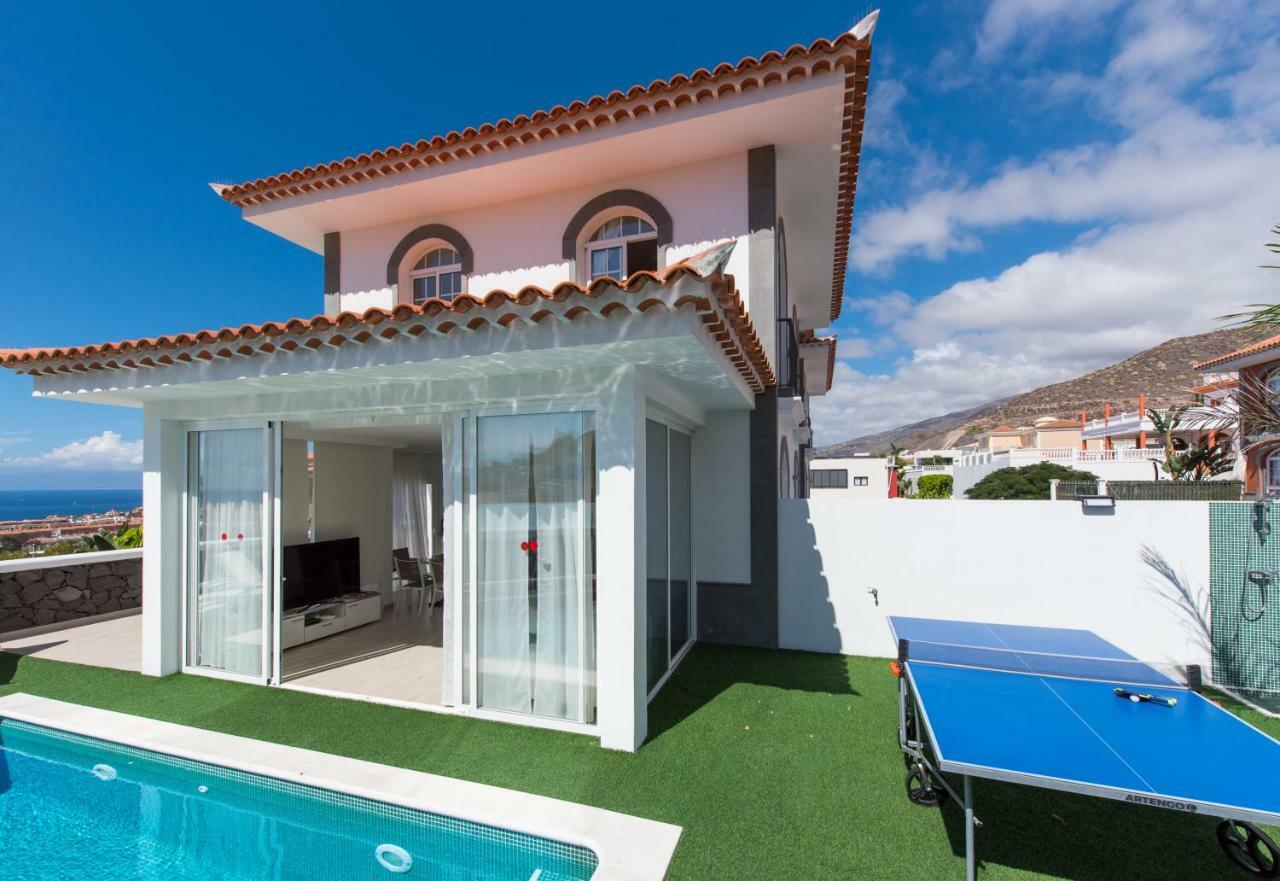Luxury White With Sea View, Heated Pool Villa Costa Adeje (Tenerife)