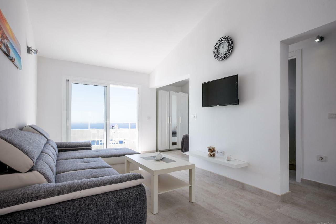 Breathtaking 180 Degrees Views In Tabaiba Alta Apartment *