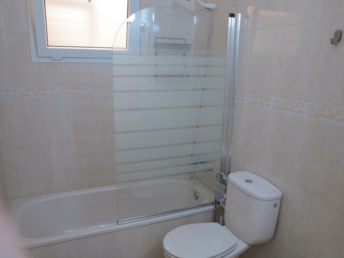 Brisas Del Mar Homestay *