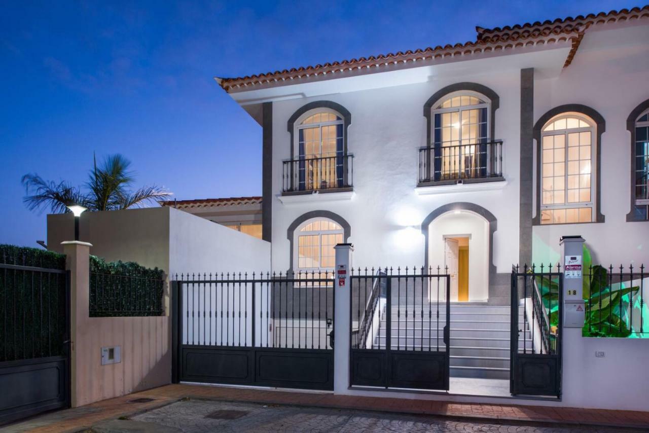 Luxury White With Sea View, Heated Pool