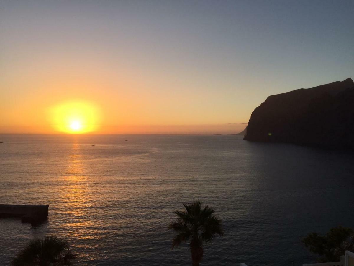 Apartamento Romantic Retreat With Marine View *