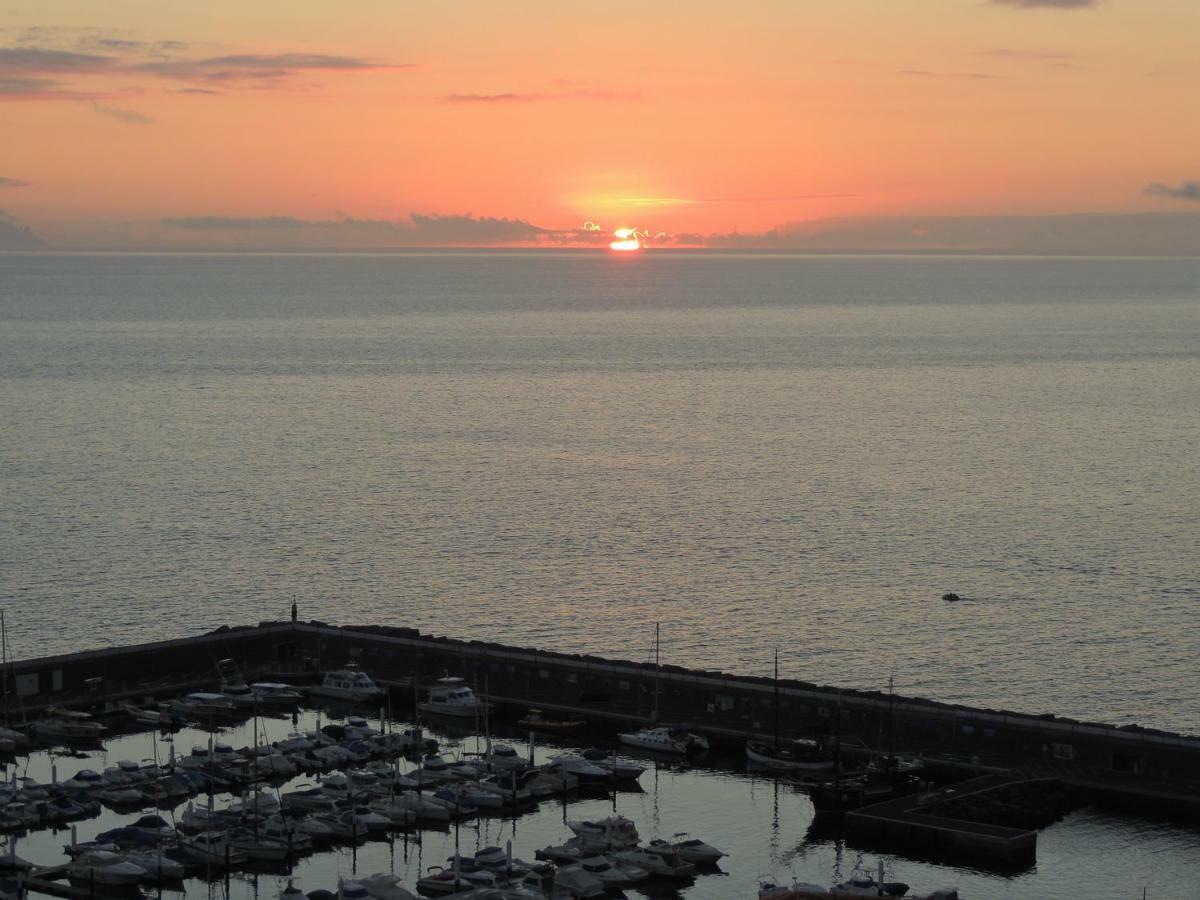 Luxury Apt. With Stunning Sea View *