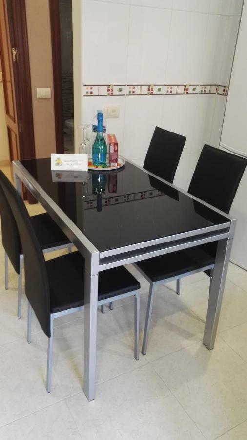 Tenerife Low Cost Solution & Family Treatment! Holiday home