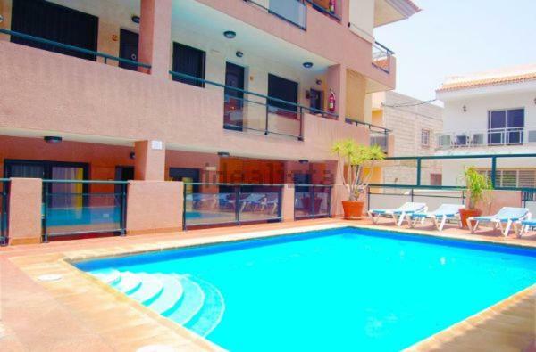 Tenerife Low Cost Solution & Family Treatment! Holiday home *