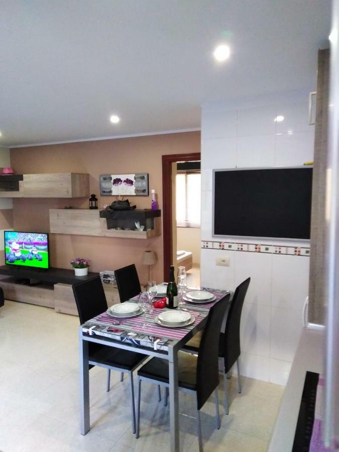 Tenerife Low Cost Solution & Family Treatment! Holiday home