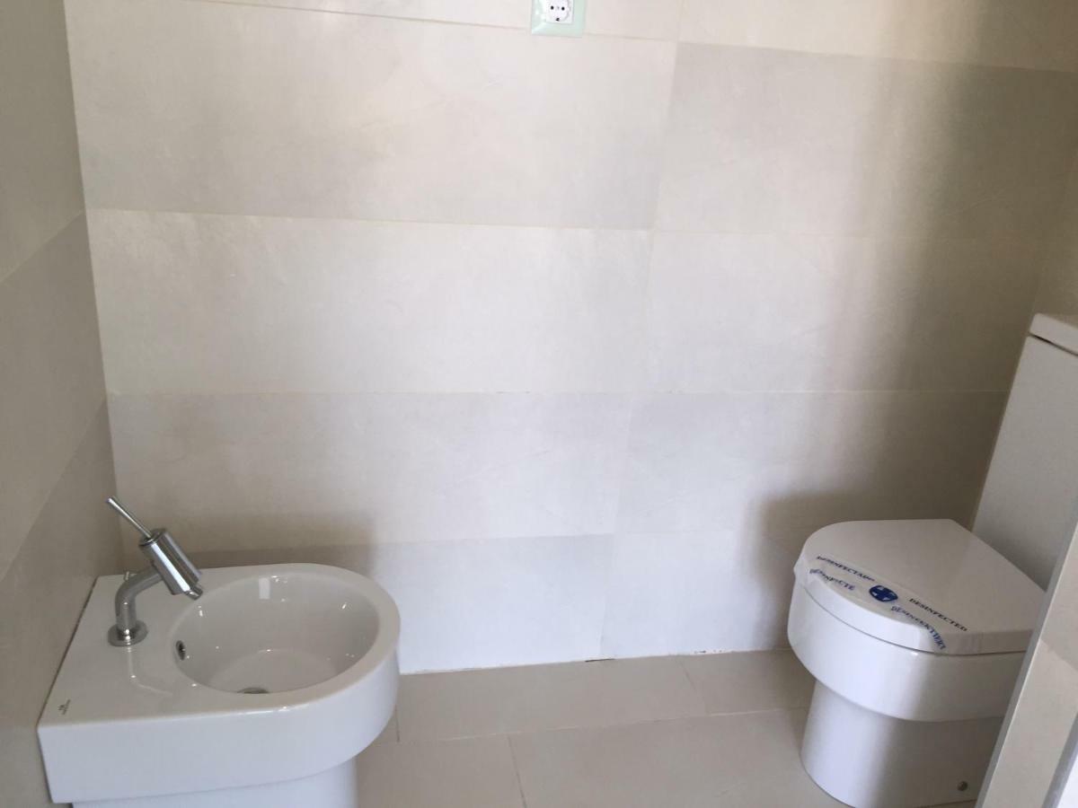 The Waves, Luxurious 5*, Wifi, Olympic Pool Apartamento