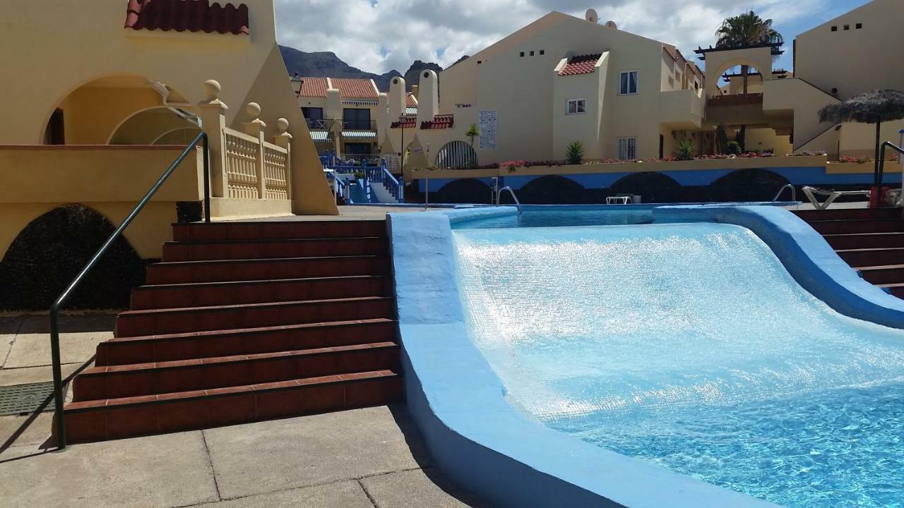 Villa Family Poolside South Facing