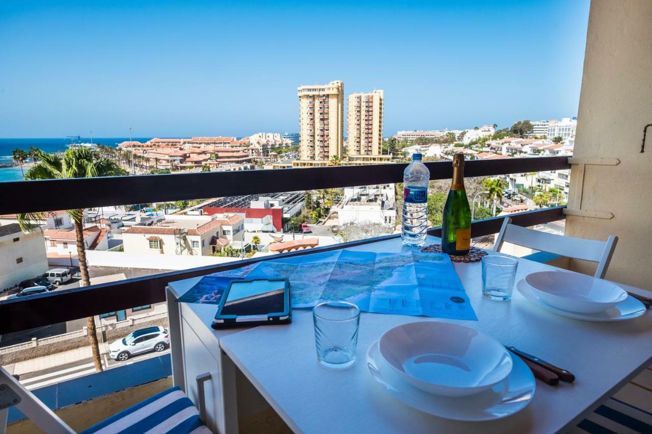 Apartment Cristianos 3 *