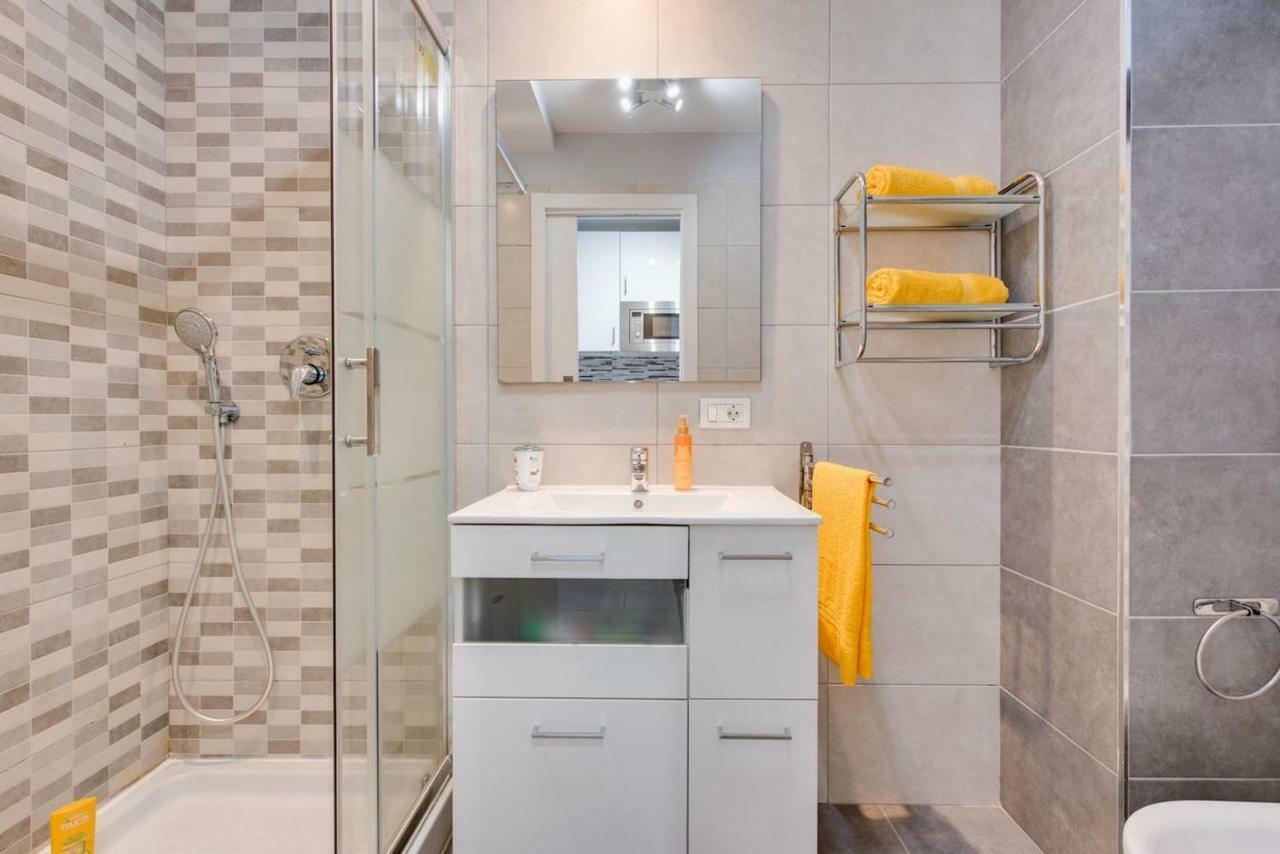 733 Wonderful In Lasamericas! Wi-fi Free! Apartment Playa de las Americas (Tenerife)