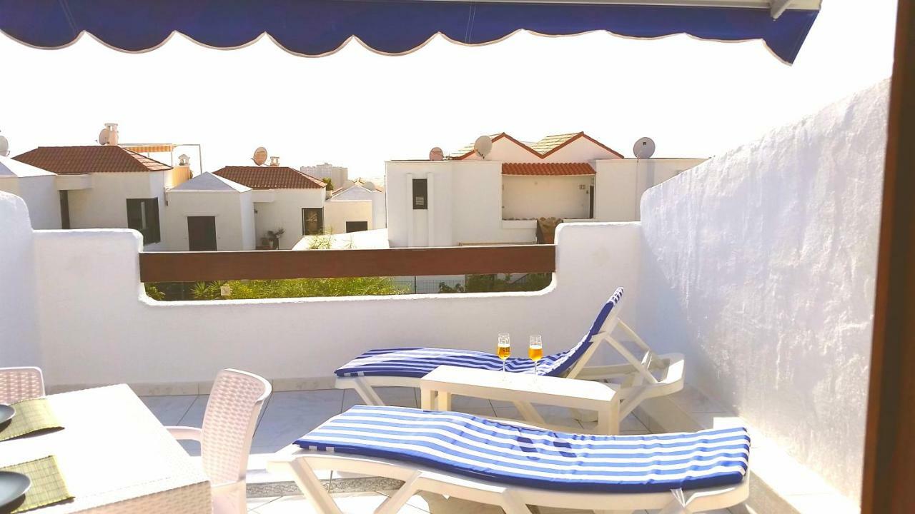 Charming Ocean View Heated Pool Apartment Los Cristianos (Tenerife)