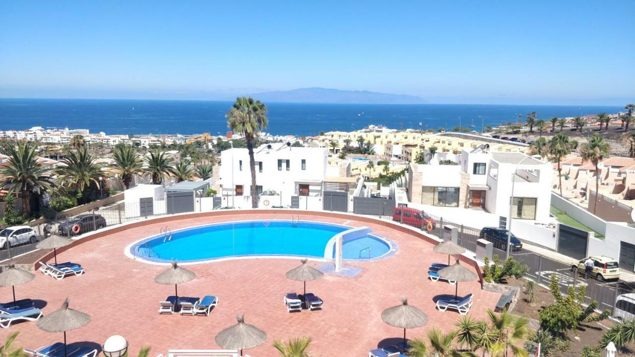 Apartment New Deluxe Stunned Seaview 2 Bed