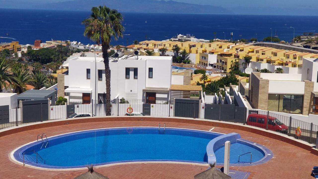 Apartment New Deluxe Stunned Seaview 2 Bed *