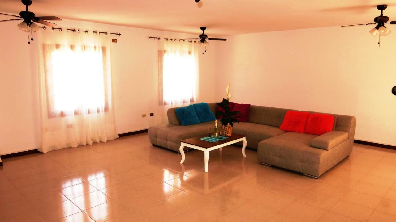 Large On Golf Course Apartamento *