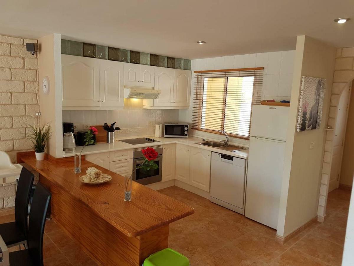 Roque Del Conde With Fantastic Sea View, Terrace, Pool, Wifi, Sat-tv, Garage