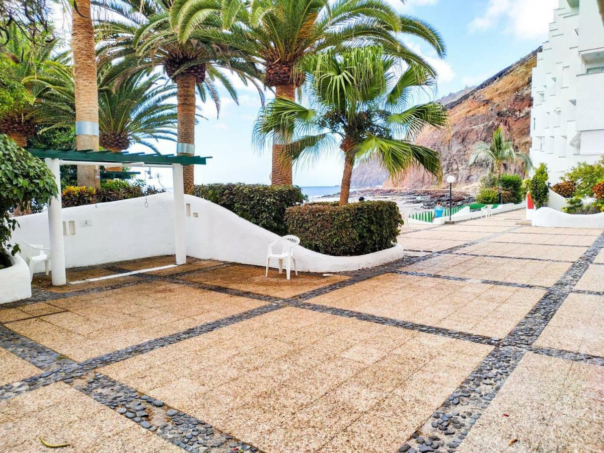 Steps To The Beach!!!