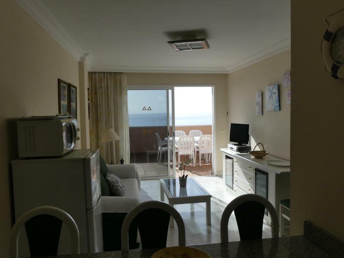 Enjoy Holiday-wonderful Views *