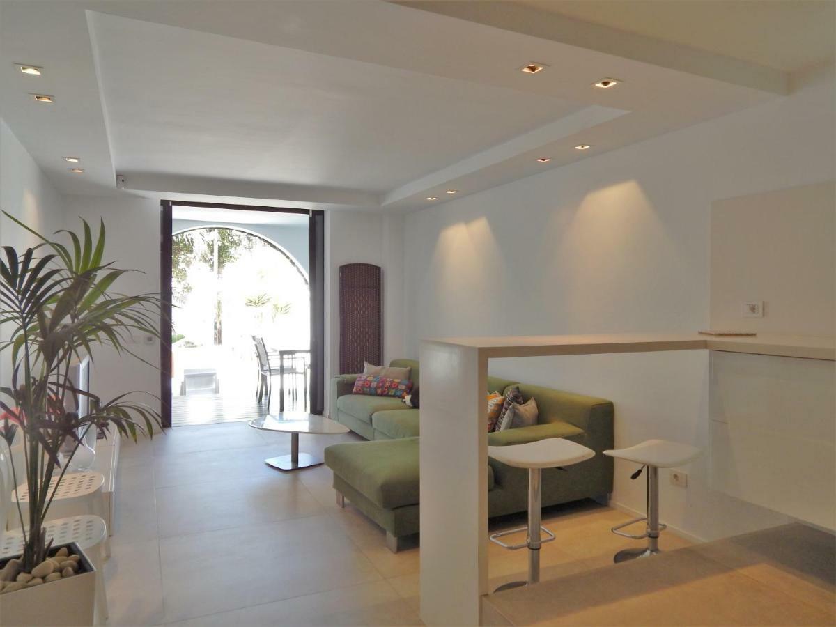 Beautiful Beachfront Appartement *