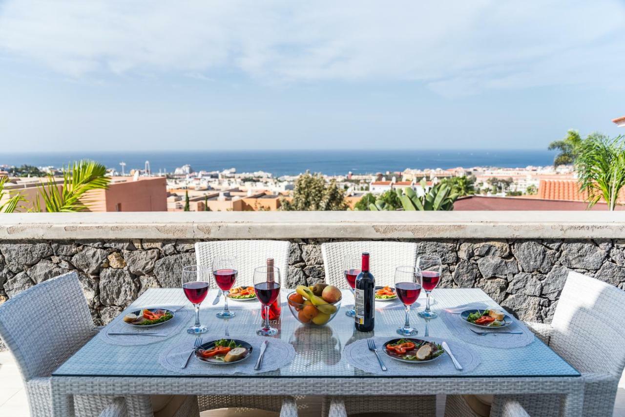 Luxury White With Sea View, Heated Pool Costa Adeje (Tenerife)
