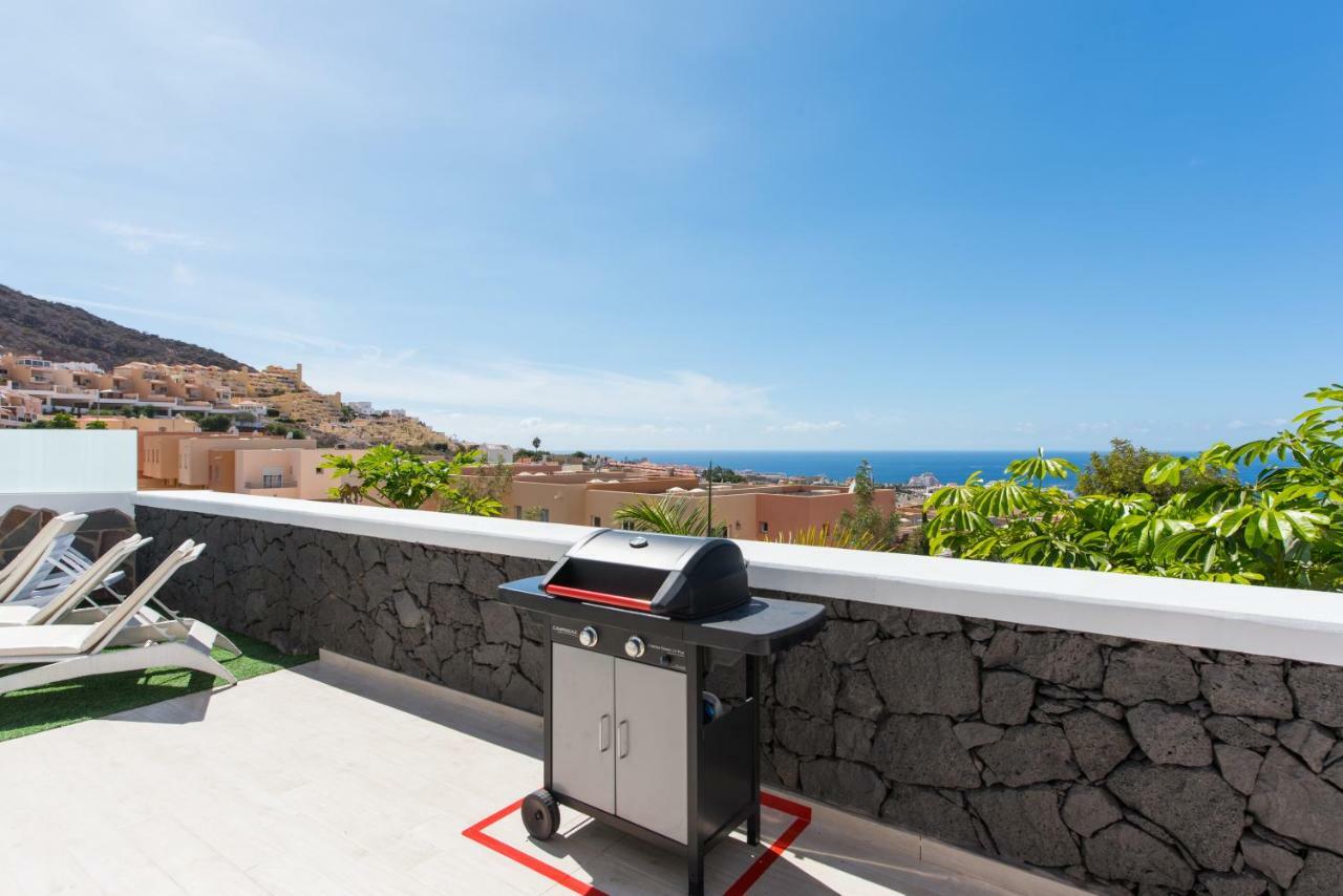Luxury White With Sea View, Heated Pool *