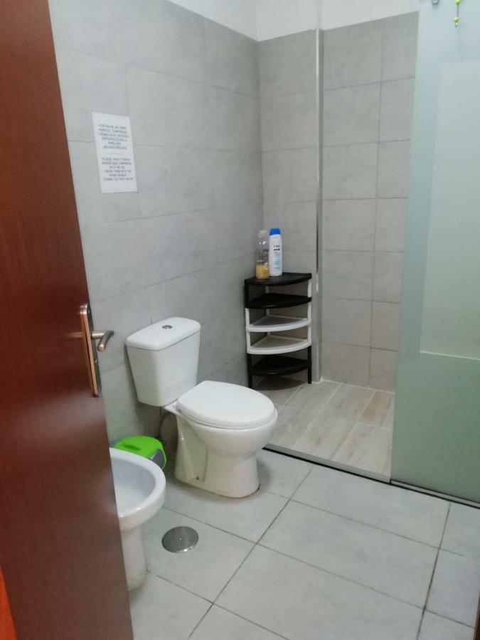 Marina Palace - *