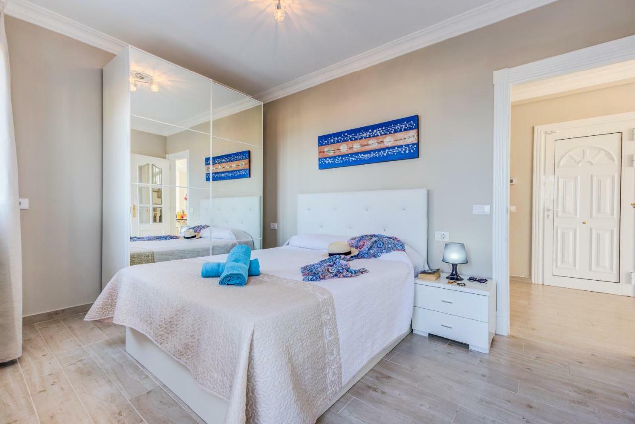 Luxury White With Sea View, Heated Pool *