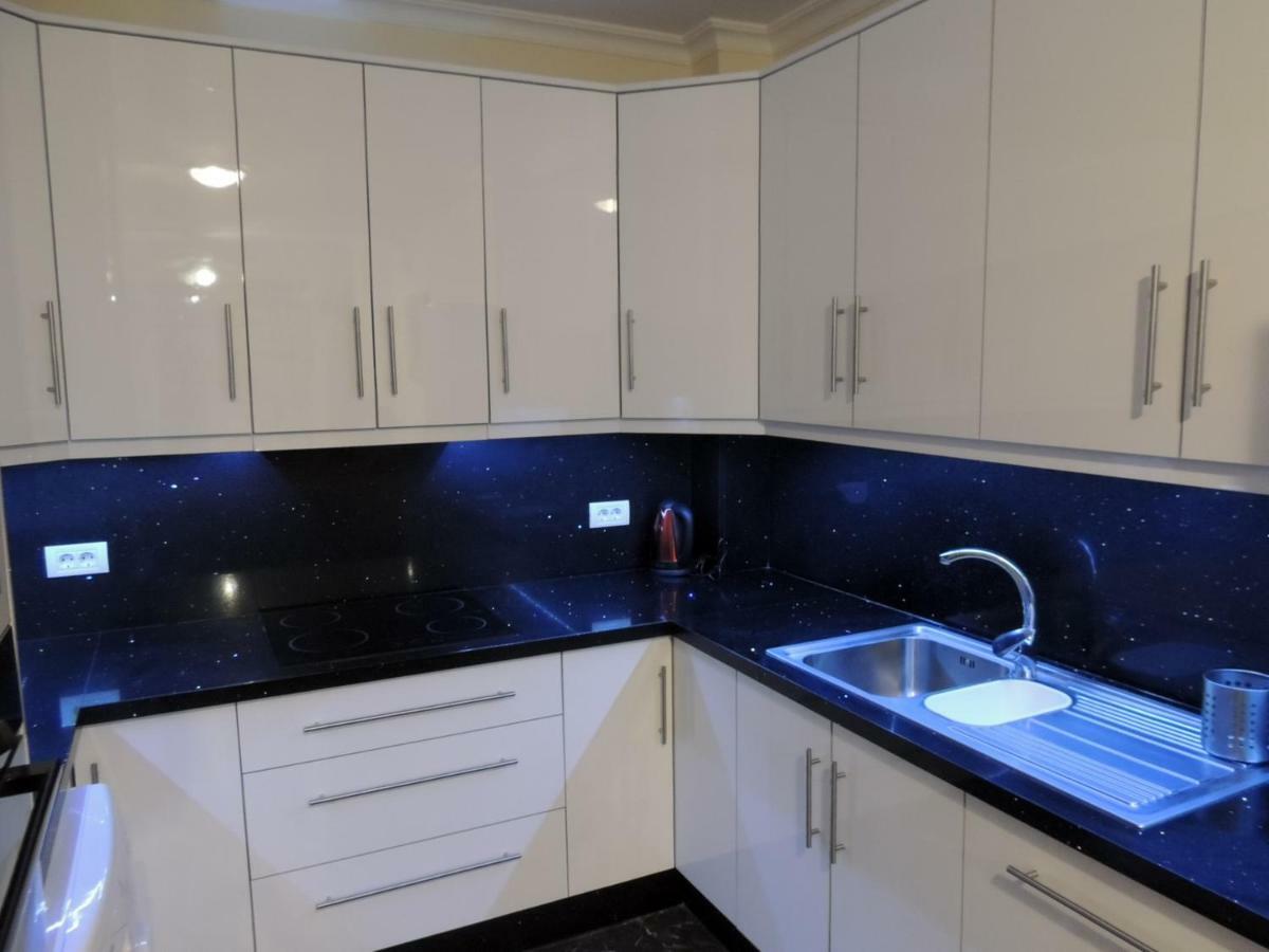 Luxury Apt. With Stunning Sea View Apartment *