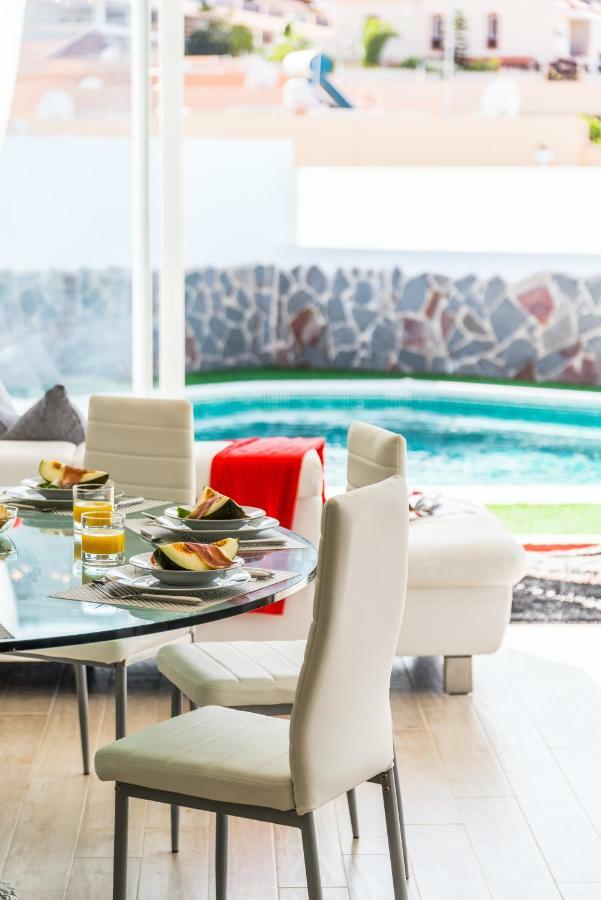 Luxury White With Sea View, Heated Pool