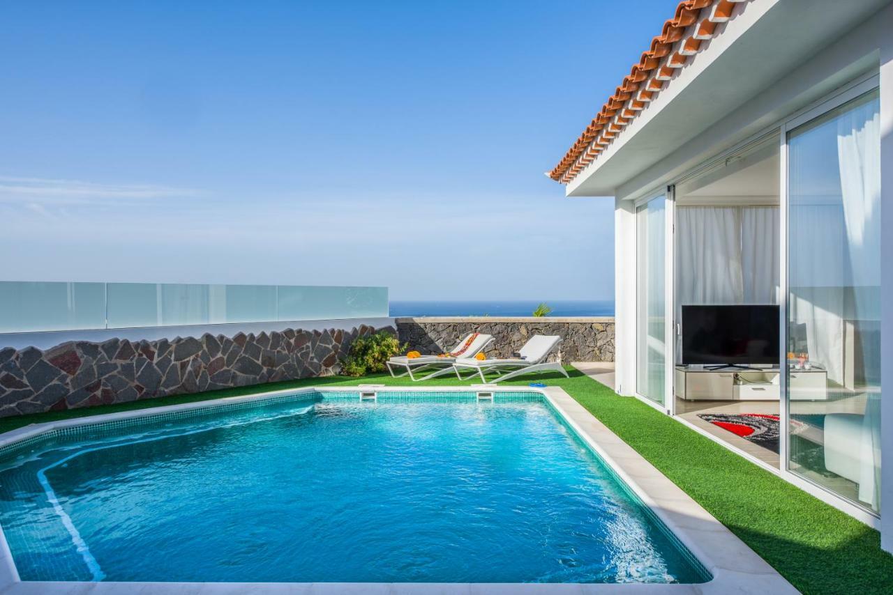 Luxury White With Sea View, Heated Pool * Costa Adeje (Tenerife)
