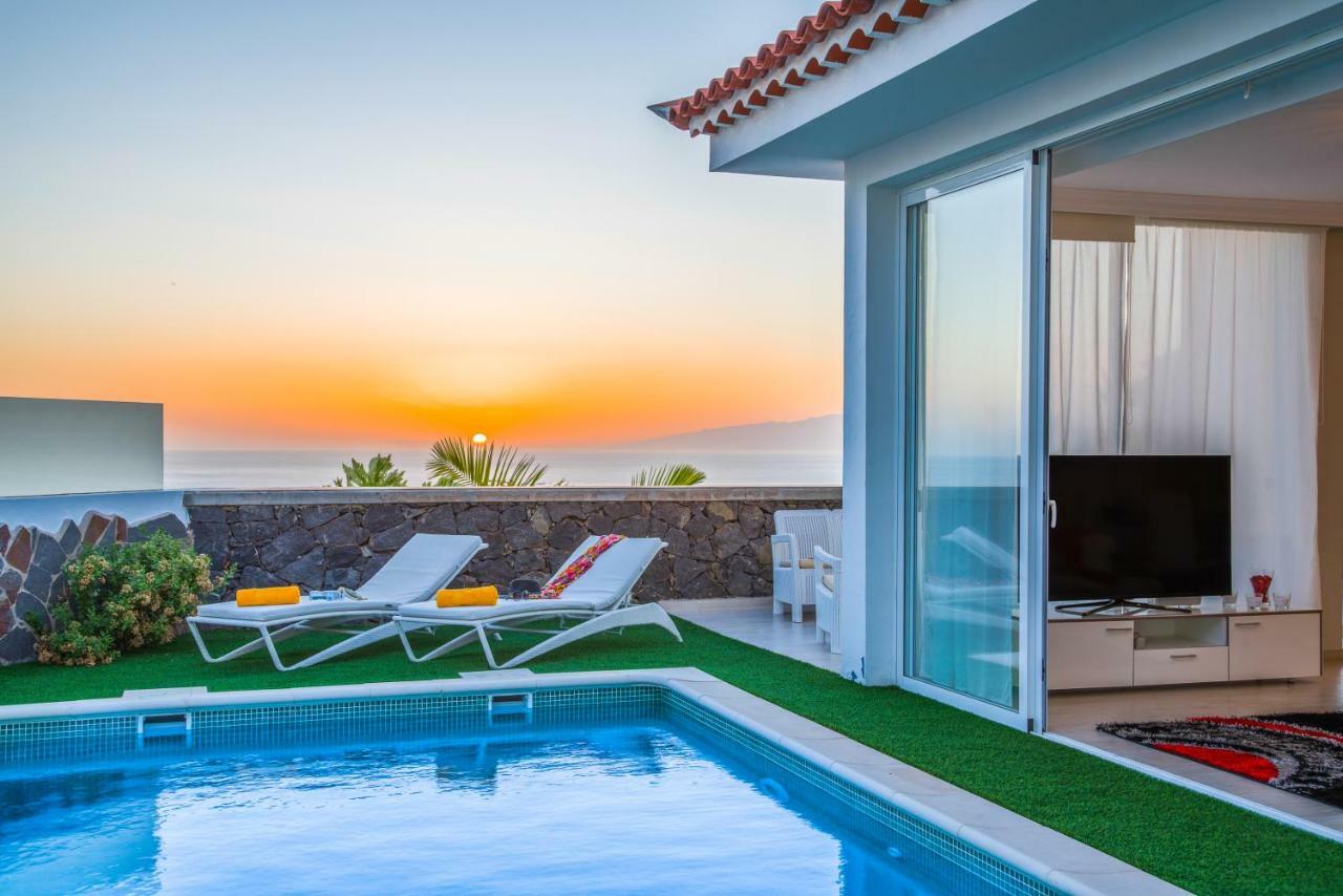 Luxury White With Sea View, Heated Pool Villa Costa Adeje (Tenerife)