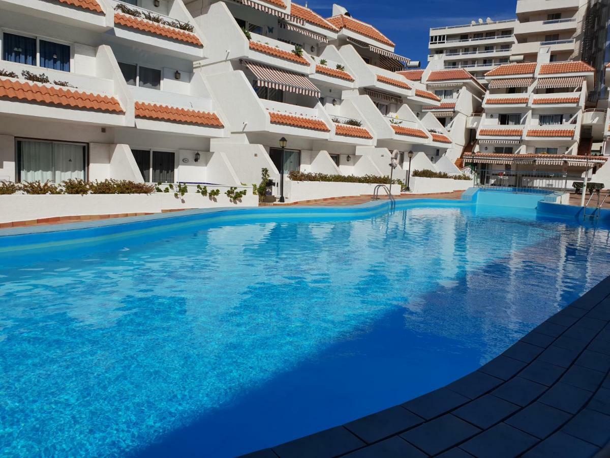 Casa Flores With Heated Pool, Only 490 Meters To The Beach, Balcony, Wifi Arona (Tenerife)