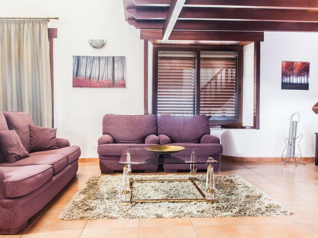 Moraditas, Con Piscina Privada