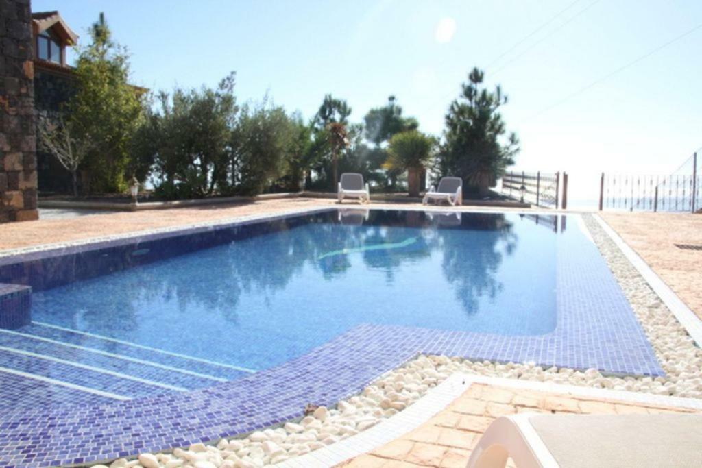 Moraditas, Con Piscina Privada Hébergement de vacances *