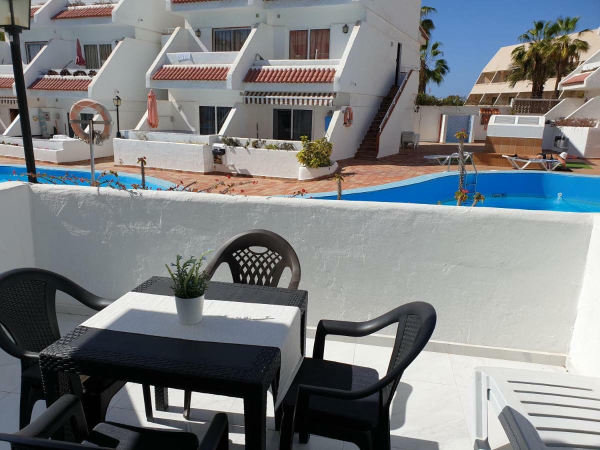 Apartment Casa Flores With Heated Pool, Only 490 Meters To The Beach, Balcony, Wifi Arona (Tenerife)