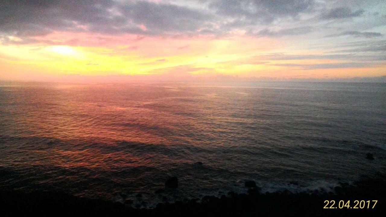 La Pardela Oceanfront Apartamento