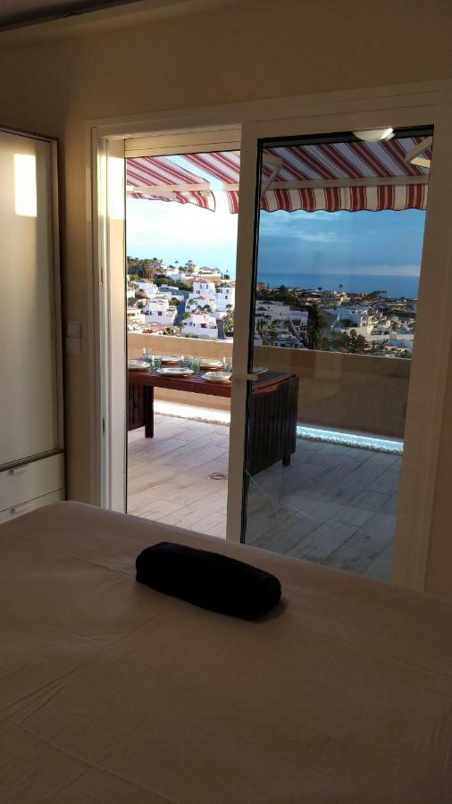 Apartment New Deluxe Stunned Seaview 2 Bed