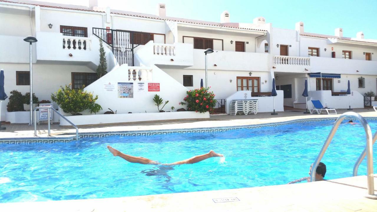 Charming Ocean View Heated Pool Apartment Los Cristianos (Tenerife)
