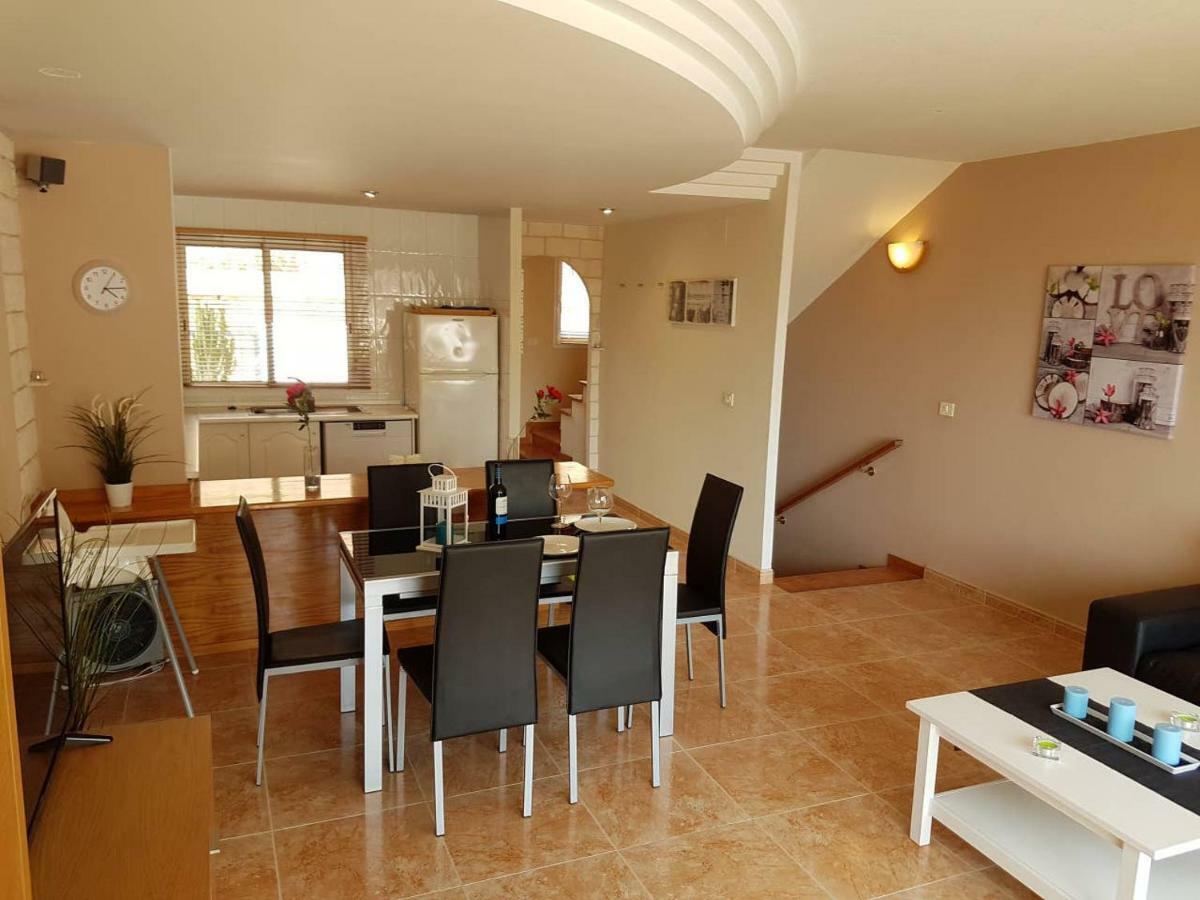 Roque Del Conde With Fantastic Sea View, Terrace, Pool, Wifi, Sat-tv, Garage Hébergement de vacances Costa Adeje (Tenerife)
