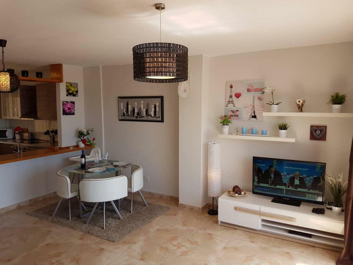 Holiday home Roque Del Conde 2 With Fantastic Sea Views, 2 Terraces, Pool, Wifi, Sat-tv, Dishwasher Costa Adeje (Tenerife)