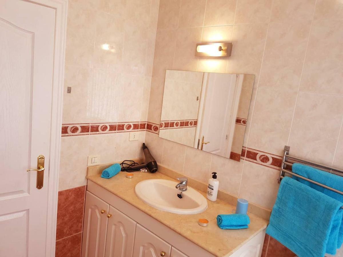 Roque Del Conde 2 With Fantastic Sea Views, 2 Terraces, Pool, Wifi, Sat-tv, Dishwasher Holiday home Costa Adeje (Tenerife)