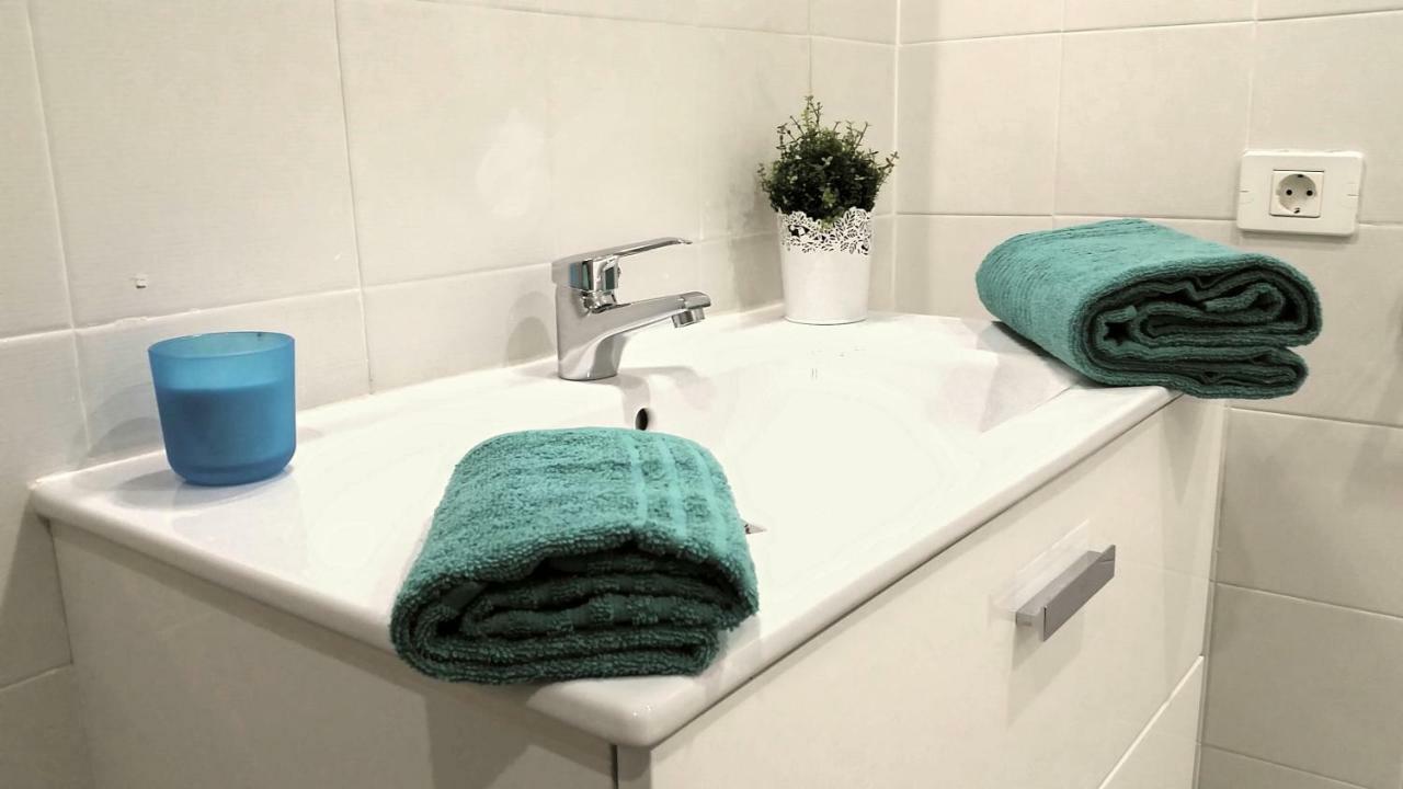 Charming Ocean View Heated Pool Apartment