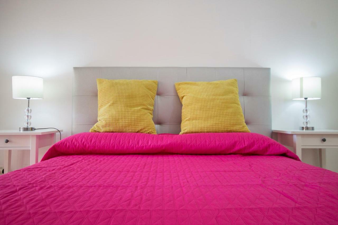 Cozy With Garden Apartamento