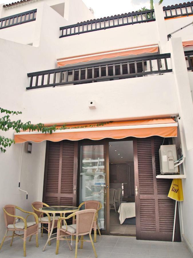 Hébergement de vacances 2 Min Walk To - Private Solarium *