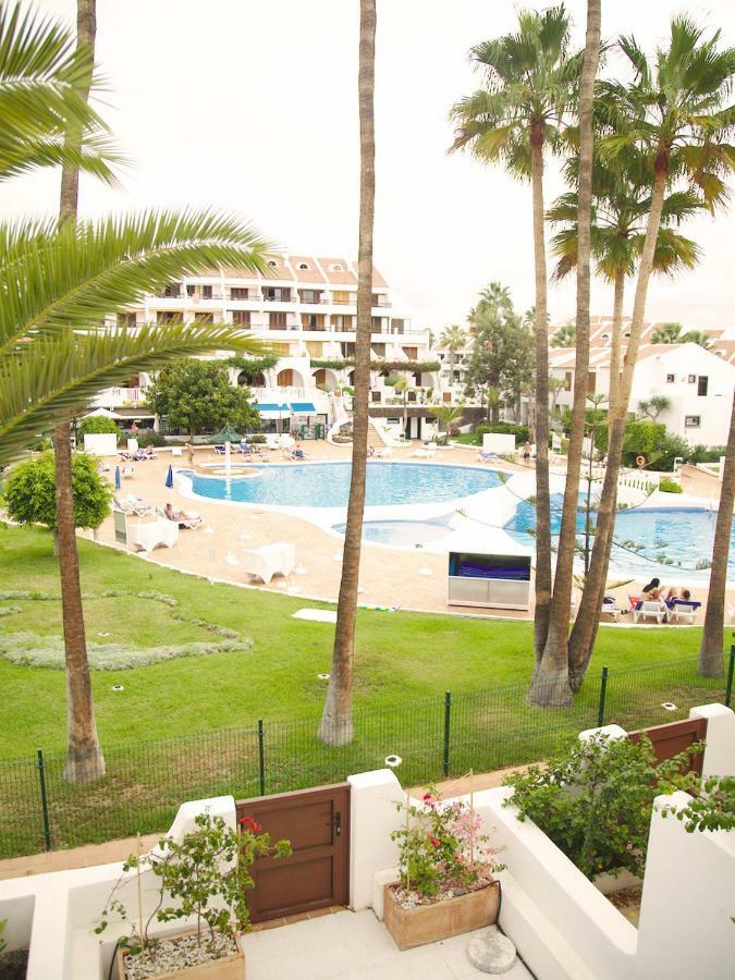 Hébergement de vacances 2 Min Walk To - Private Solarium *