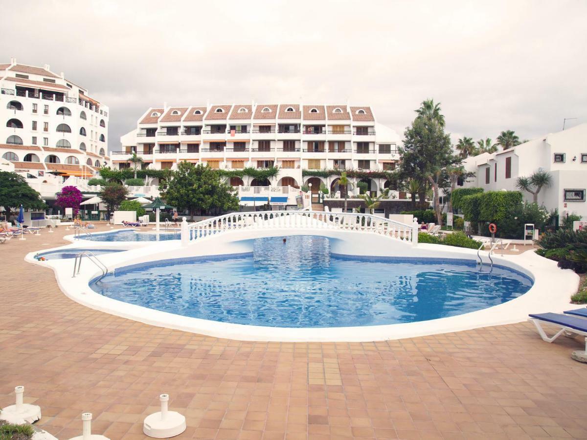 Hébergement de vacances 2 Min Walk To - Private Solarium Costa Adeje (Tenerife)