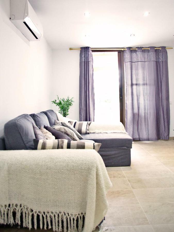 Hébergement de vacances 2 Min Walk To - Private Solarium
