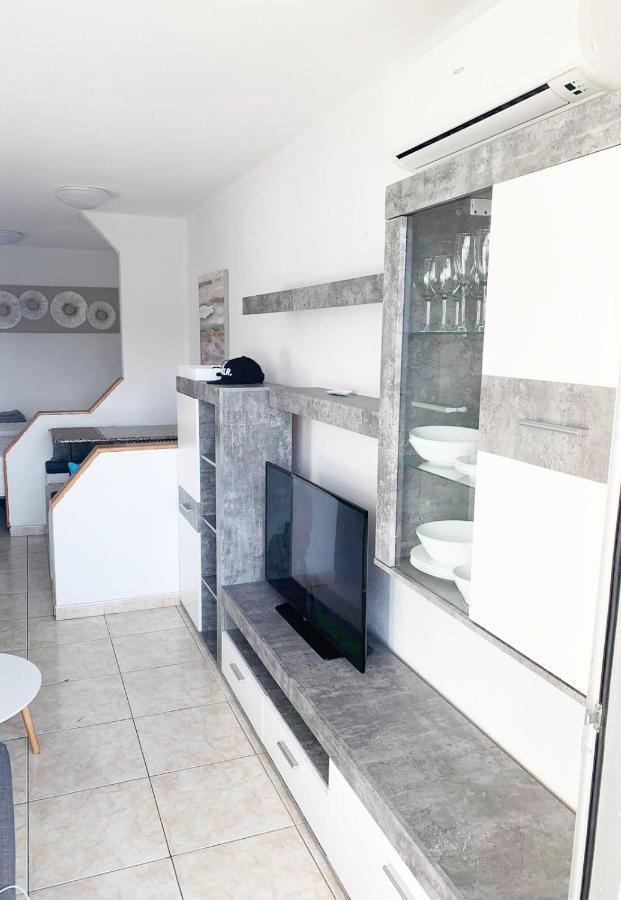 Sea View In Santa Maria Appartement
