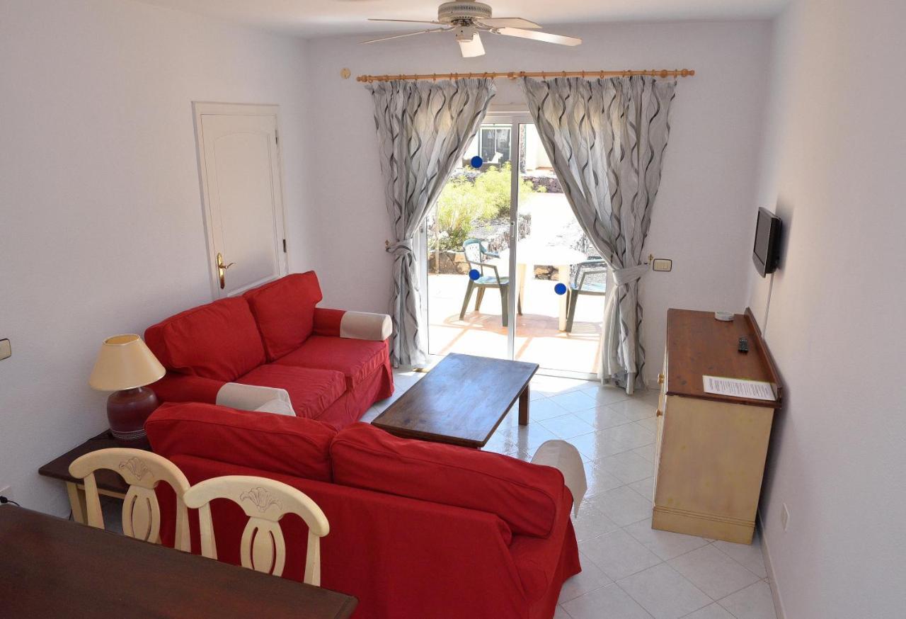 Apartment Adelfas 2