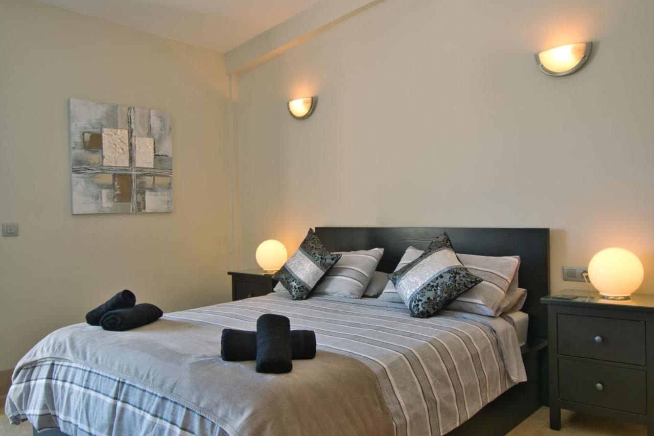 Sun Bay Villas, Lovely 3 Bed With Private Pool & Sea Views